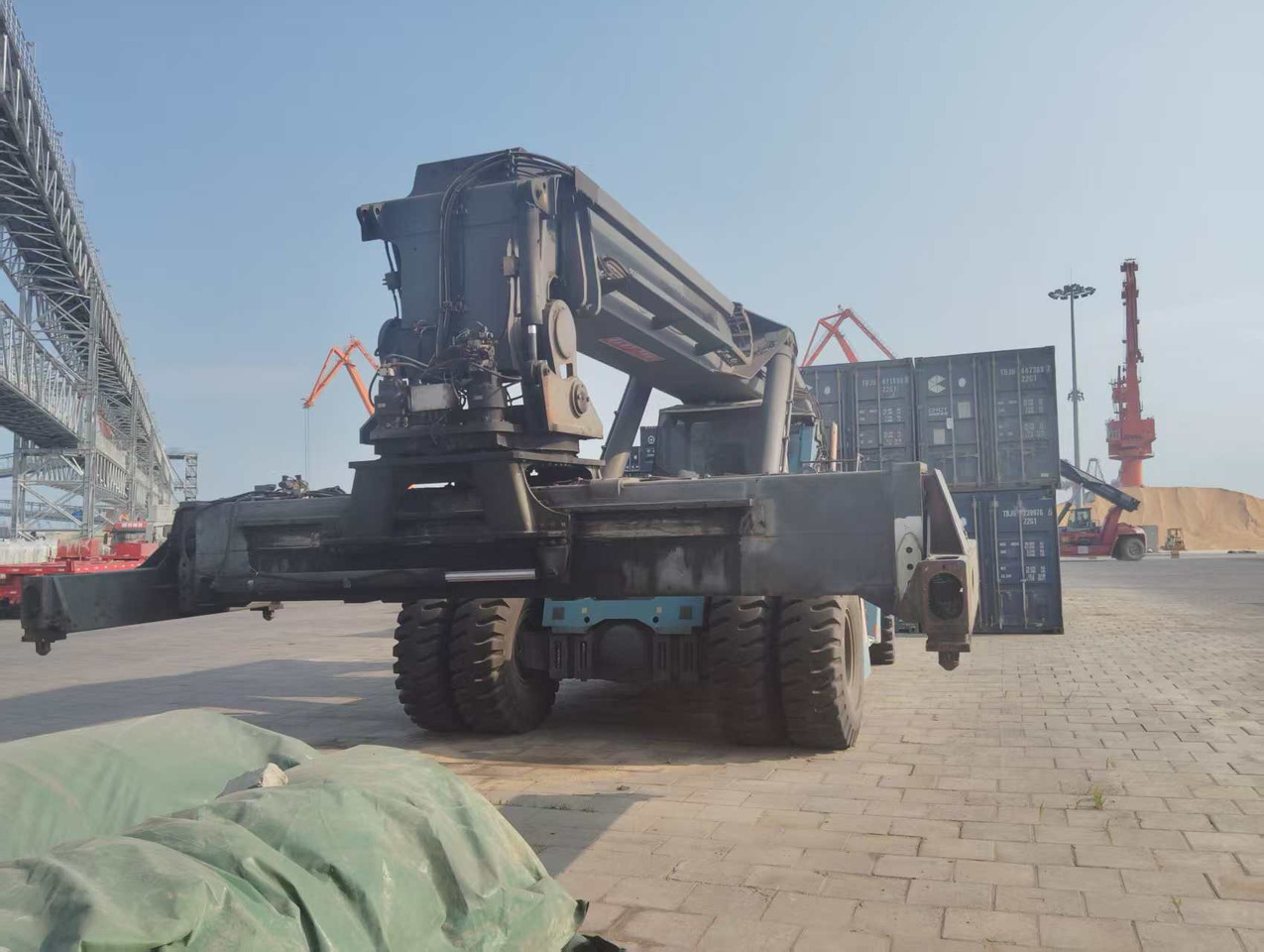 KONECRANES SMV 4531 TB5 45 TON CAPACITY - Reach stacker: obrázek 3 KONECRANES SMV 4531 TB5 45 TON CAPACITY - Reach stacker: obrázek 3