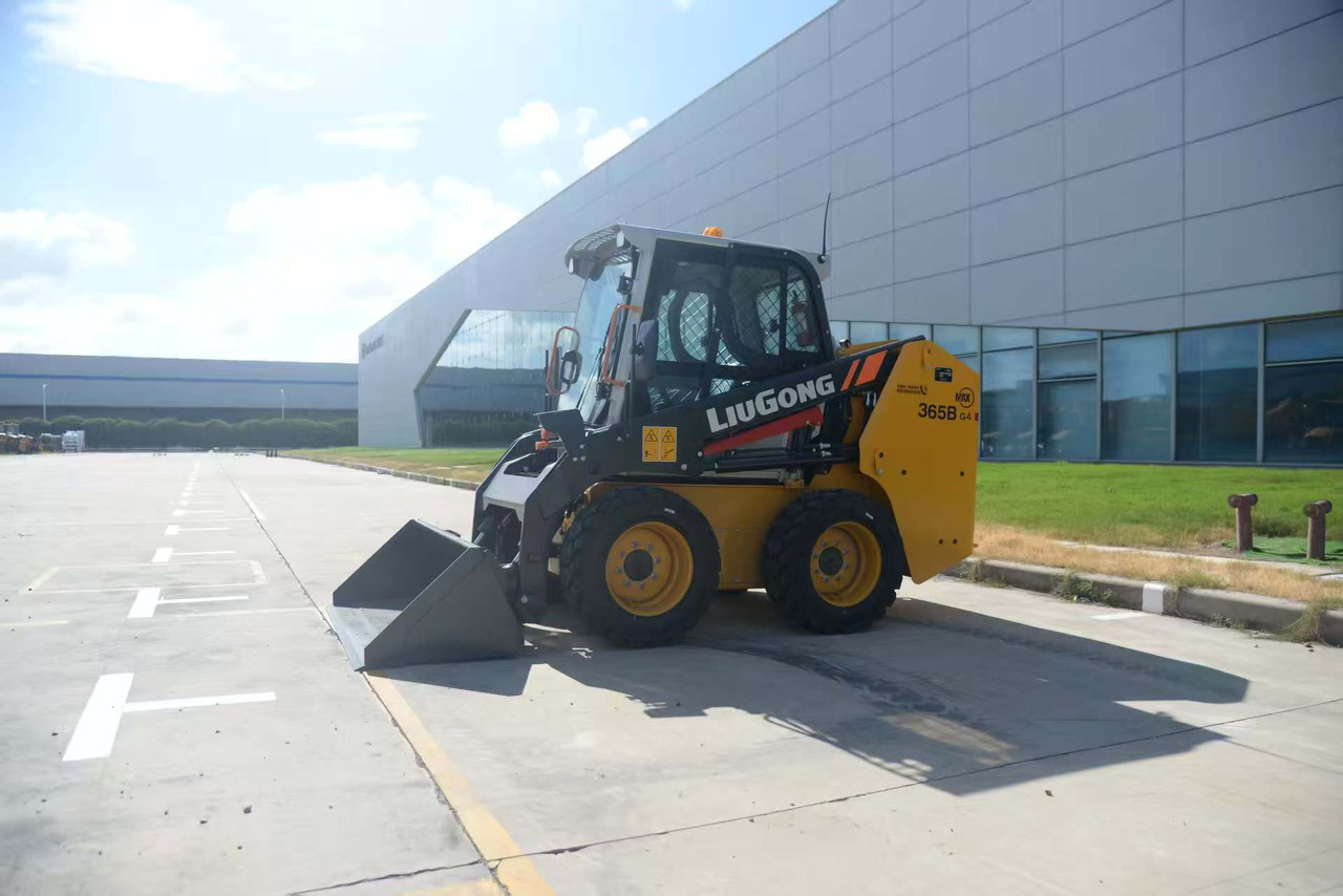 LIUGONG 365B BRAND NEW - Smykový nakladač: obrázek 4 LIUGONG 365B BRAND NEW - Smykový nakladač: obrázek 4