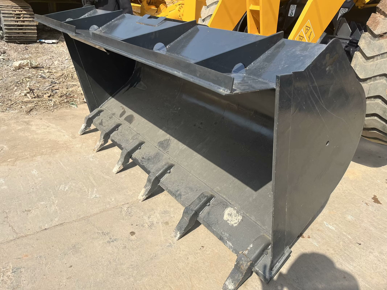 LIUGONG 835 - Kolový nakladač: obrázek 5 LIUGONG 835 - Kolový nakladač: obrázek 5