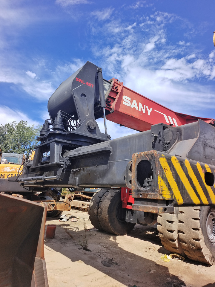 SANY SRSC 45C23 45 TON SRSC45C30 - Reach stacker: obrázek 2 SANY SRSC 45C23 45 TON SRSC45C30 - Reach stacker: obrázek 2