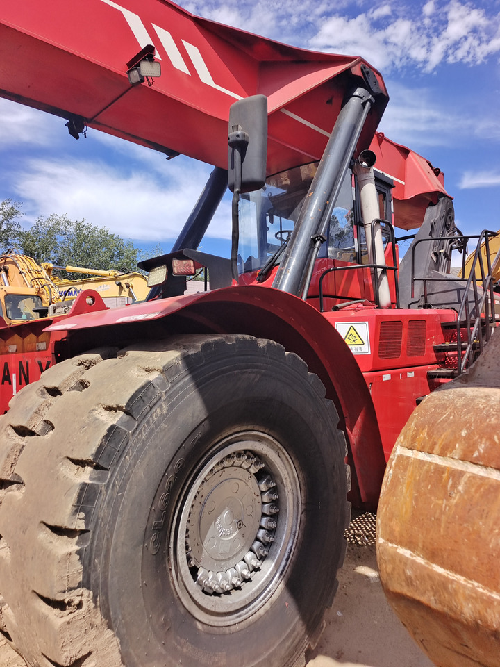 SANY SRSC45C23 45 TON - Reach stacker: obrázek 4 SANY SRSC45C23 45 TON - Reach stacker: obrázek 4