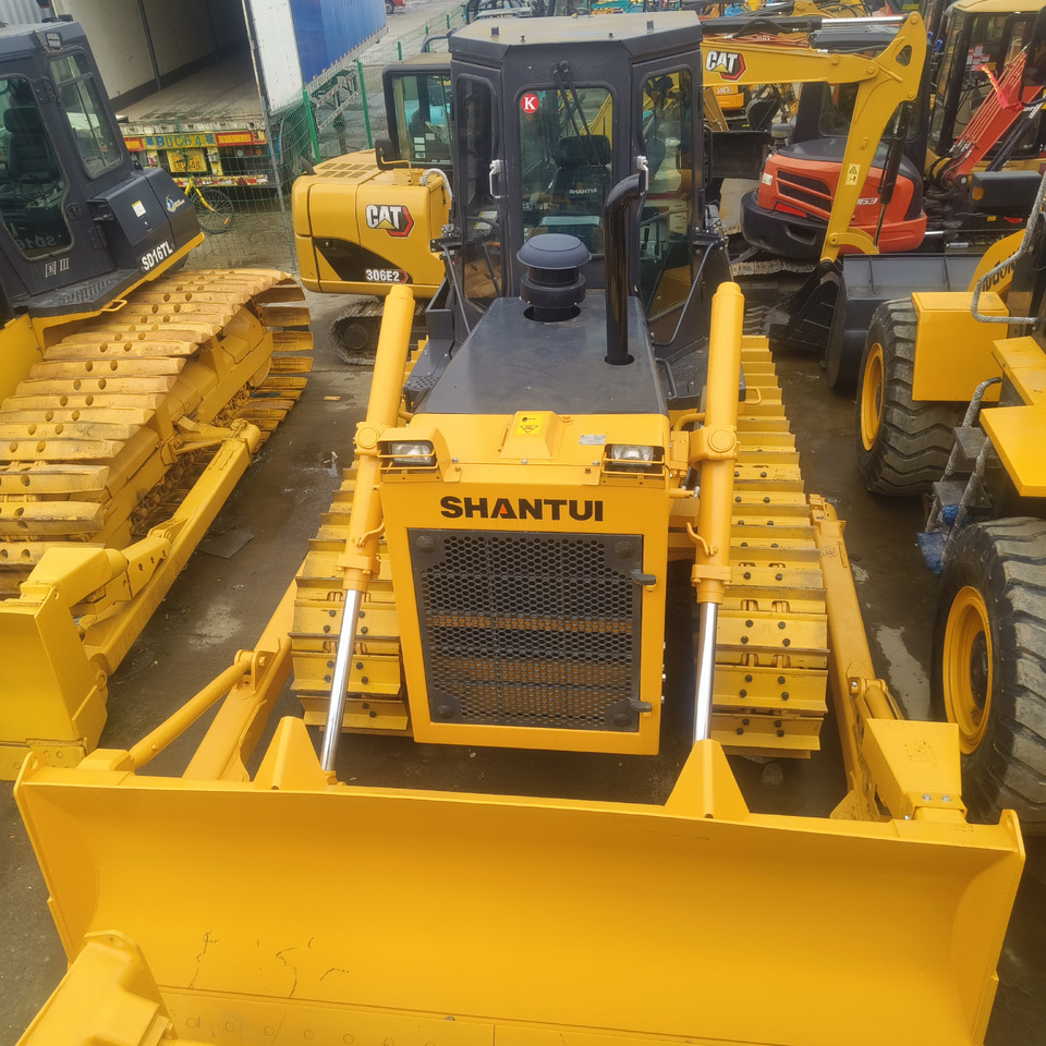 SHANTUI SD16 - Buldozer: obrázek 2 SHANTUI SD16 - Buldozer: obrázek 2