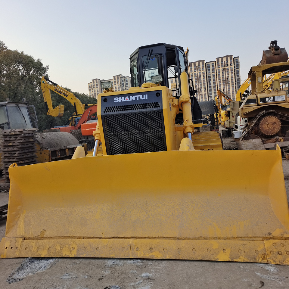 SHANTUI SD16 SD16F SD22 SD22F SD32 SD13 - Buldozer: obrázek 3 SHANTUI SD16 SD16F SD22 SD22F SD32 SD13 - Buldozer: obrázek 3
