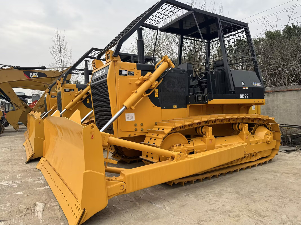 SHANTUI SD22F Forestry Machinery Shantui SD 22 F Forest Type Dozer - Buldozer: obrázek 1 SHANTUI SD22F Forestry Machinery Shantui SD 22 F Forest Type Dozer - Buldozer: obrázek 1