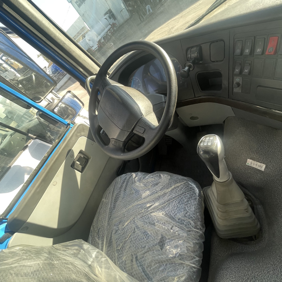 SINOTRUK HOWO 371 375 10 TIRES - Sklápěč: obrázek 3 SINOTRUK HOWO 371 375 10 TIRES - Sklápěč: obrázek 3