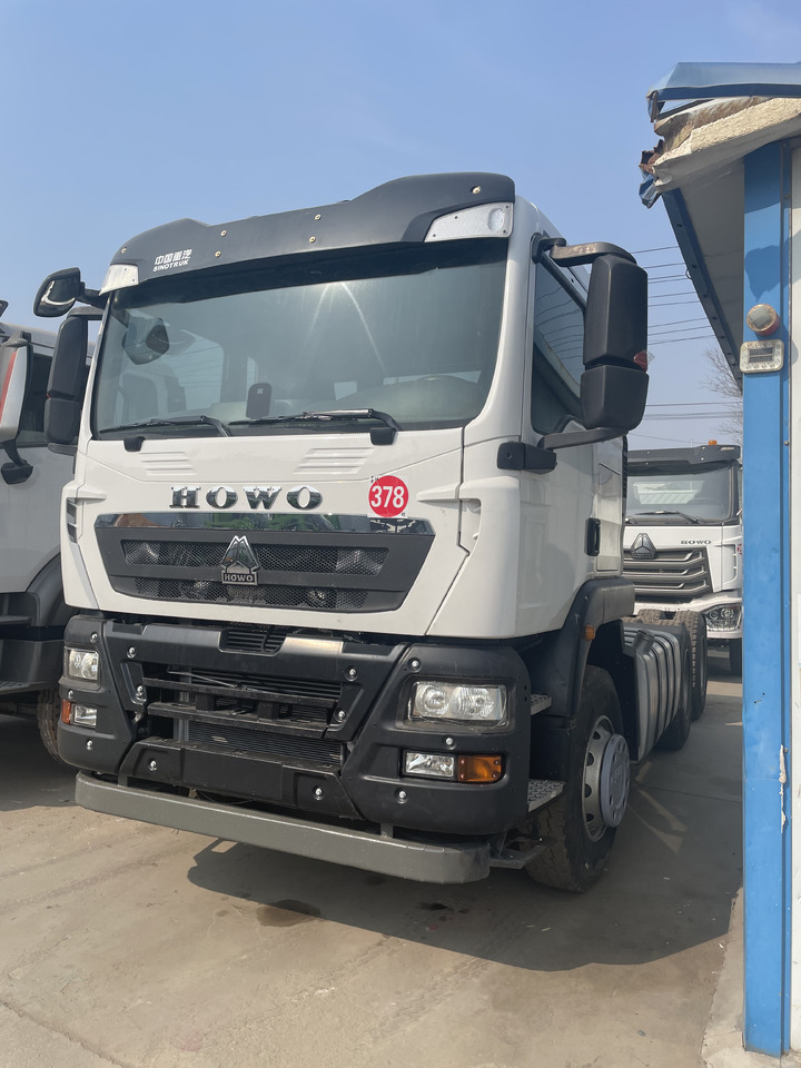SINOTRUK HOWO 420HP 6*4 NEW - Tahač: obrázek 3 SINOTRUK HOWO 420HP 6*4 NEW - Tahač: obrázek 3