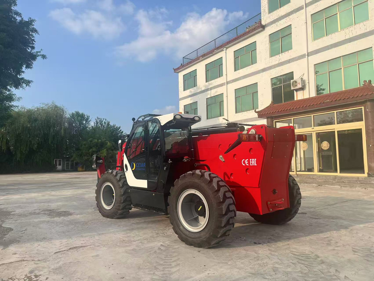 XCMG BRAND NEW 9 METER - Teleskopický manipulátor: obrázek 3 XCMG BRAND NEW 9 METER - Teleskopický manipulátor: obrázek 3