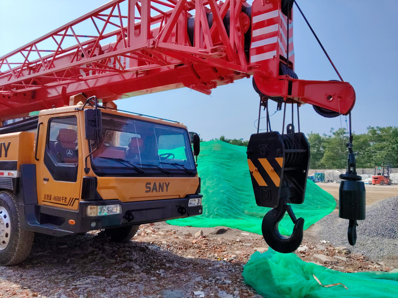 XCMG STC800 80 TON - Autojeřáb: obrázek 2 XCMG STC800 80 TON - Autojeřáb: obrázek 2