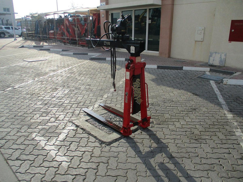 Kinshofer KM401H-1500 - Jeřáb: obrázek 2 Kinshofer KM401H-1500 - Jeřáb: obrázek 2