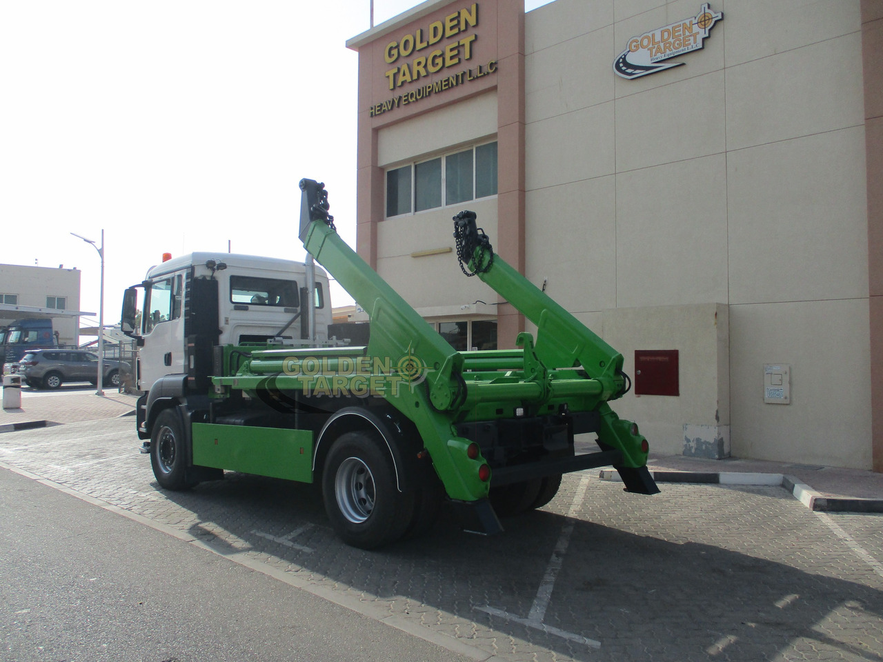MAN TGS 18.440 4x2 Skip Loader - Ramenový nosič kontajnerov: obrázek 4 MAN TGS 18.440 4x2 Skip Loader - Ramenový nosič kontajnerov: obrázek 4