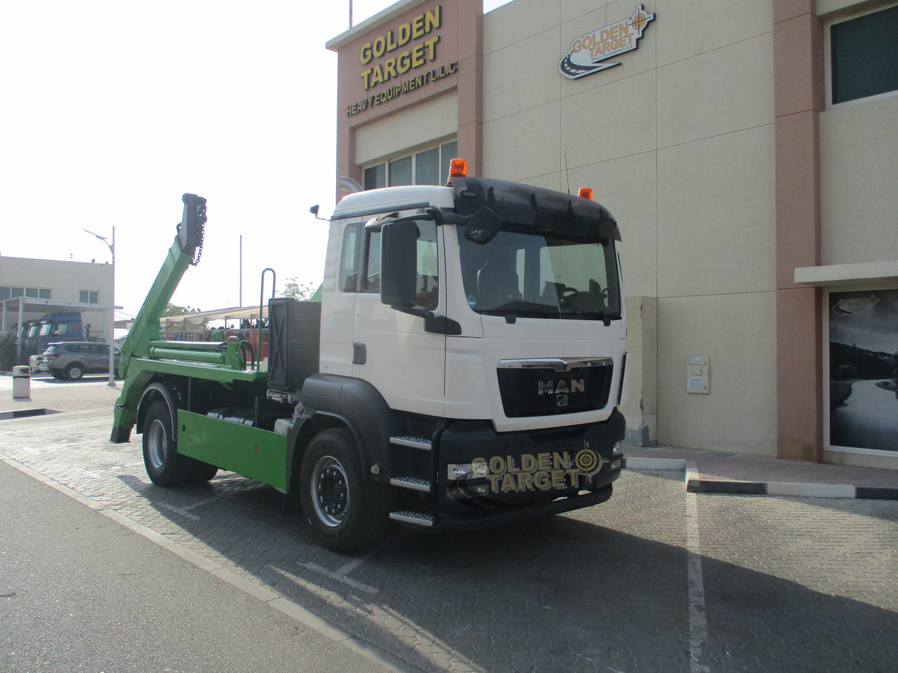 MAN TGS 18.440 4x2 Skip Loader - Ramenový nosič kontajnerov: obrázek 1 MAN TGS 18.440 4x2 Skip Loader - Ramenový nosič kontajnerov: obrázek 1