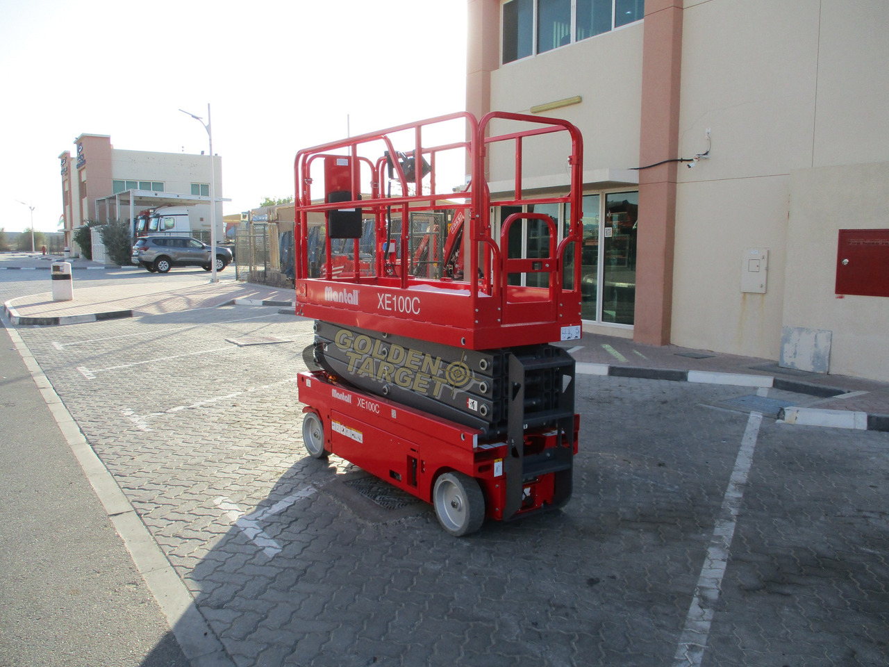 MANTALL XE100C-2024 Scissor Lift - Nůžková plošina: obrázek 4 MANTALL XE100C-2024 Scissor Lift - Nůžková plošina: obrázek 4