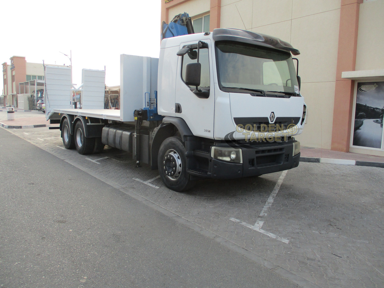 RENAULT Kerax 380 6×4 Crane Truck - Auto s hydraulickou rukou: obrázek 1 RENAULT Kerax 380 6×4 Crane Truck - Auto s hydraulickou rukou: obrázek 1