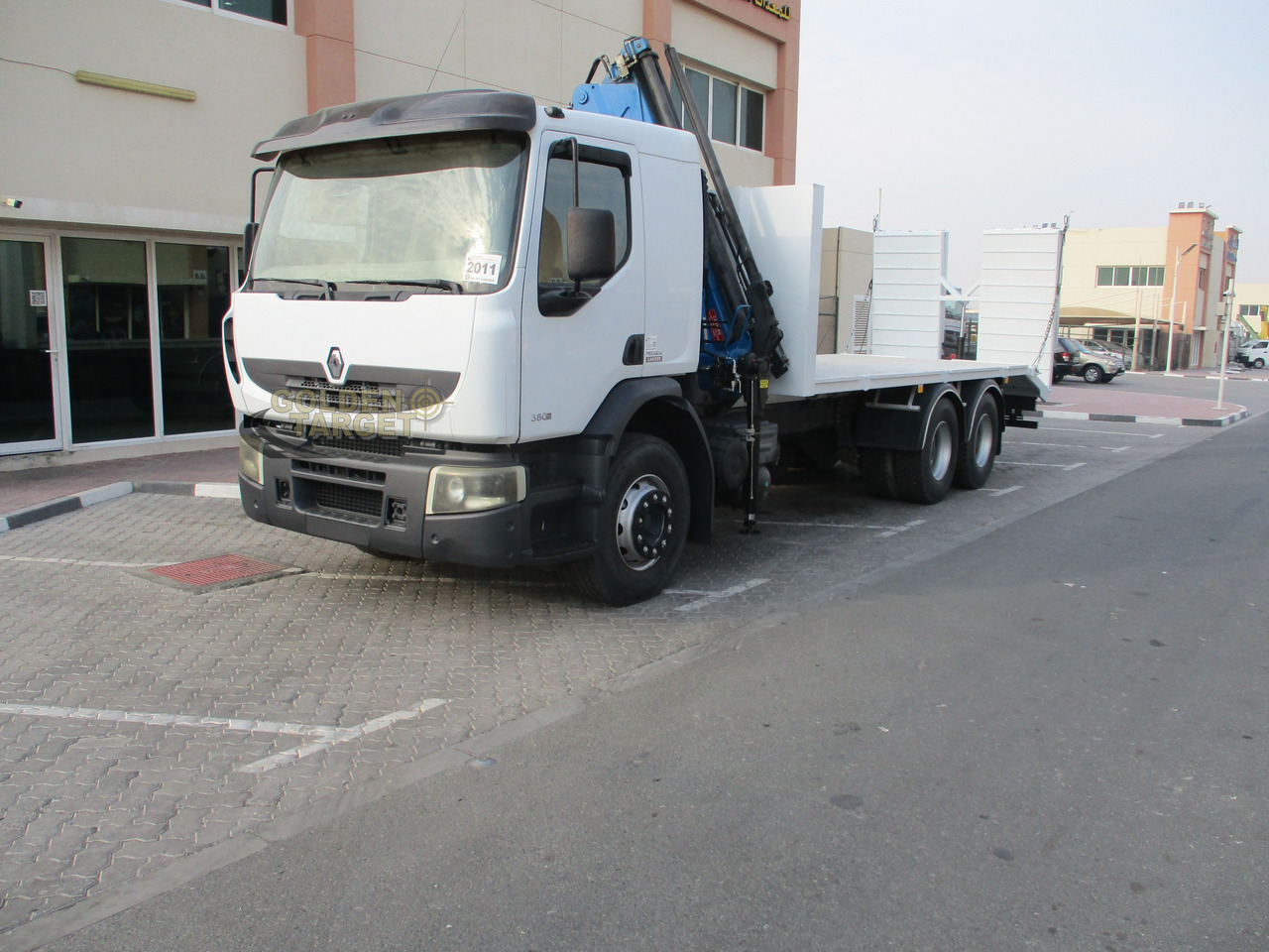 RENAULT Kerax 380 6×4 Crane Truck - Auto s hydraulickou rukou: obrázek 2 RENAULT Kerax 380 6×4 Crane Truck - Auto s hydraulickou rukou: obrázek 2