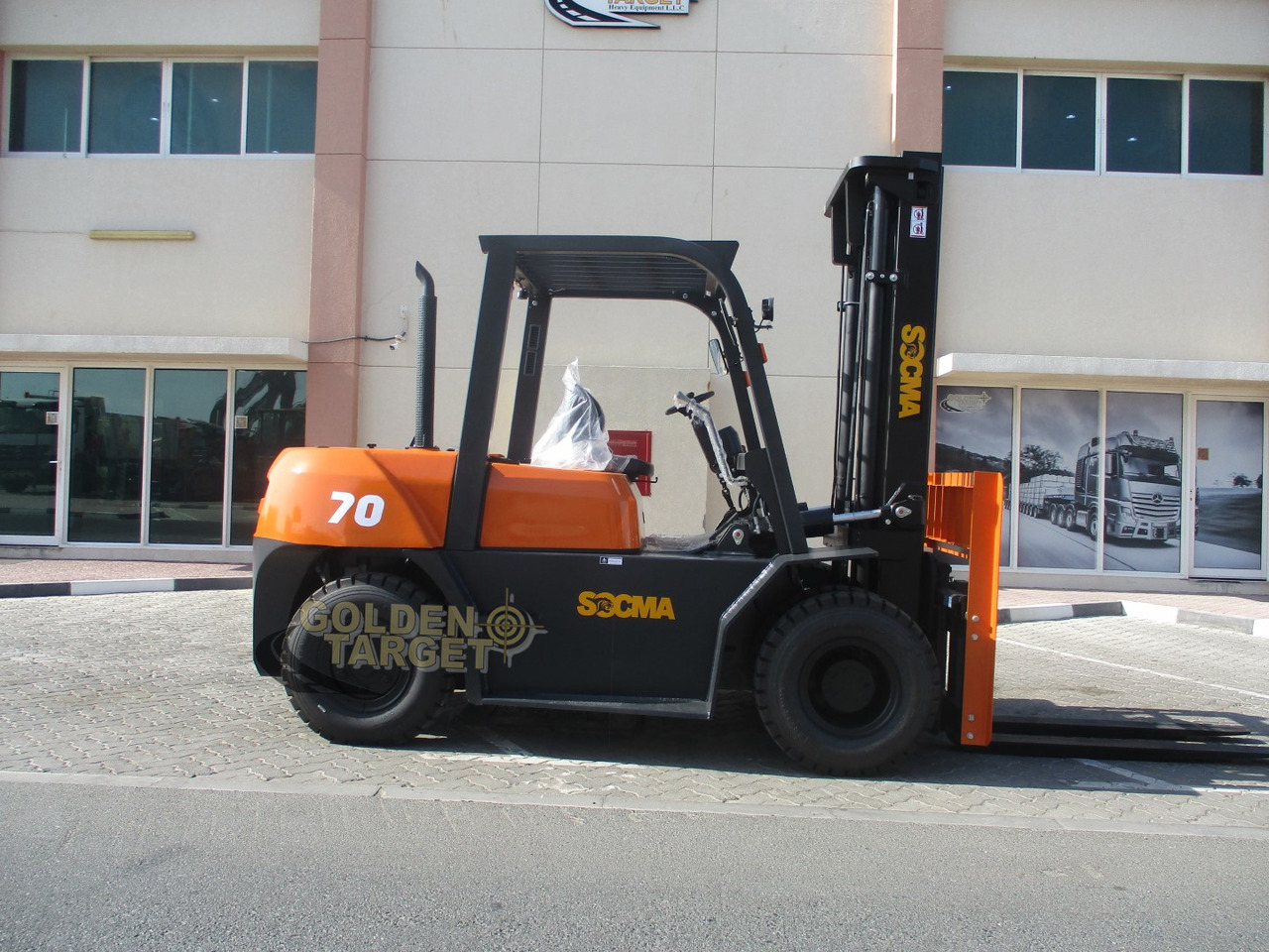 SOCMA HNF-70 Forklift - Dieselový vysokozdvižný vozík: obrázek 5 SOCMA HNF-70 Forklift - Dieselový vysokozdvižný vozík: obrázek 5
