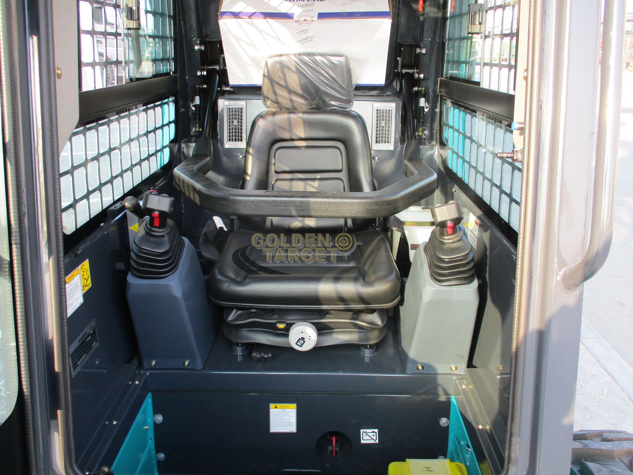 Nový Smykový nakladač SUNWARD SWL3220 Skid Steer: obrázek 11