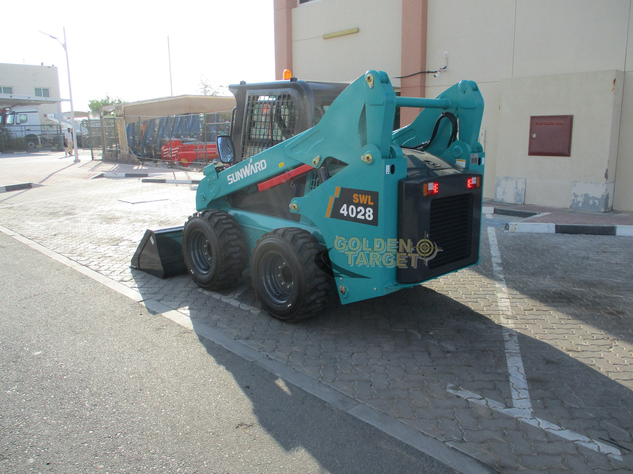 SUNWARD SWL4028 Skid Steer - Smykový nakladač: obrázek 4 SUNWARD SWL4028 Skid Steer - Smykový nakladač: obrázek 4