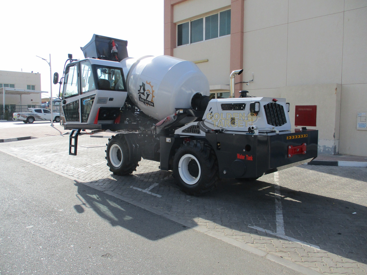 Solution H25 Self Loading Mixer - Autodomíchávač: obrázek 4 Solution H25 Self Loading Mixer - Autodomíchávač: obrázek 4