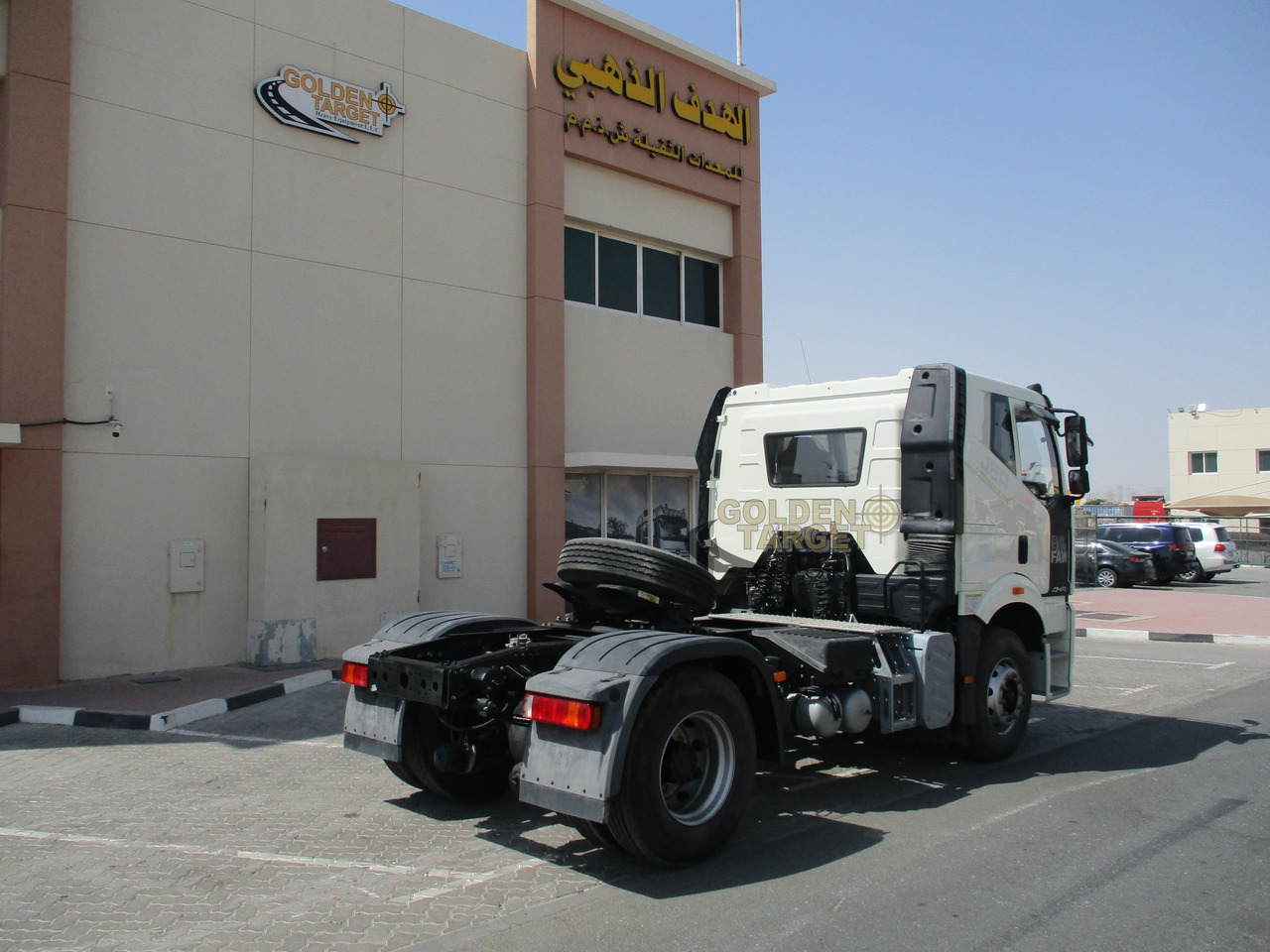 FAW J6P-420 4x2 Head Truck - Tahač: obrázek 3 FAW J6P-420 4x2 Head Truck - Tahač: obrázek 3