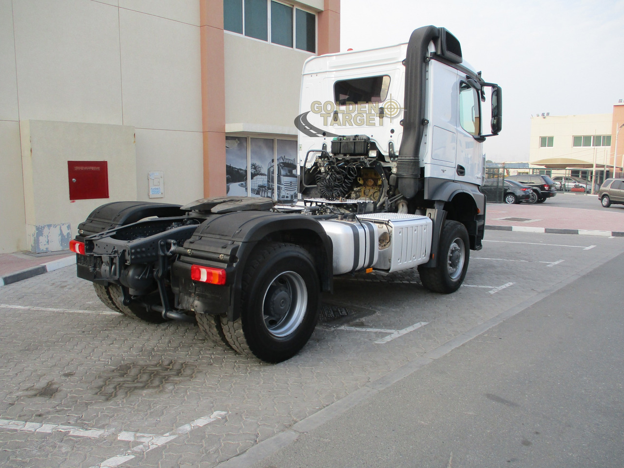 Mercedes-Benz Actros 2045 4x4 Head Truck - Tahač: obrázek 3 Mercedes-Benz Actros 2045 4x4 Head Truck - Tahač: obrázek 3