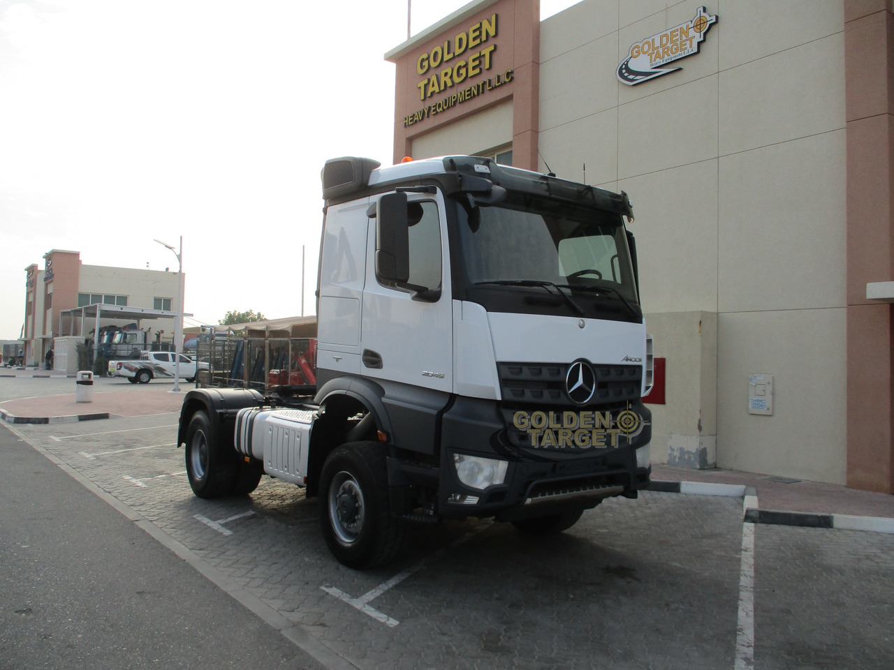 Mercedes-Benz Actros 2045 4x4 Head Truck - Tahač: obrázek 1 Mercedes-Benz Actros 2045 4x4 Head Truck - Tahač: obrázek 1