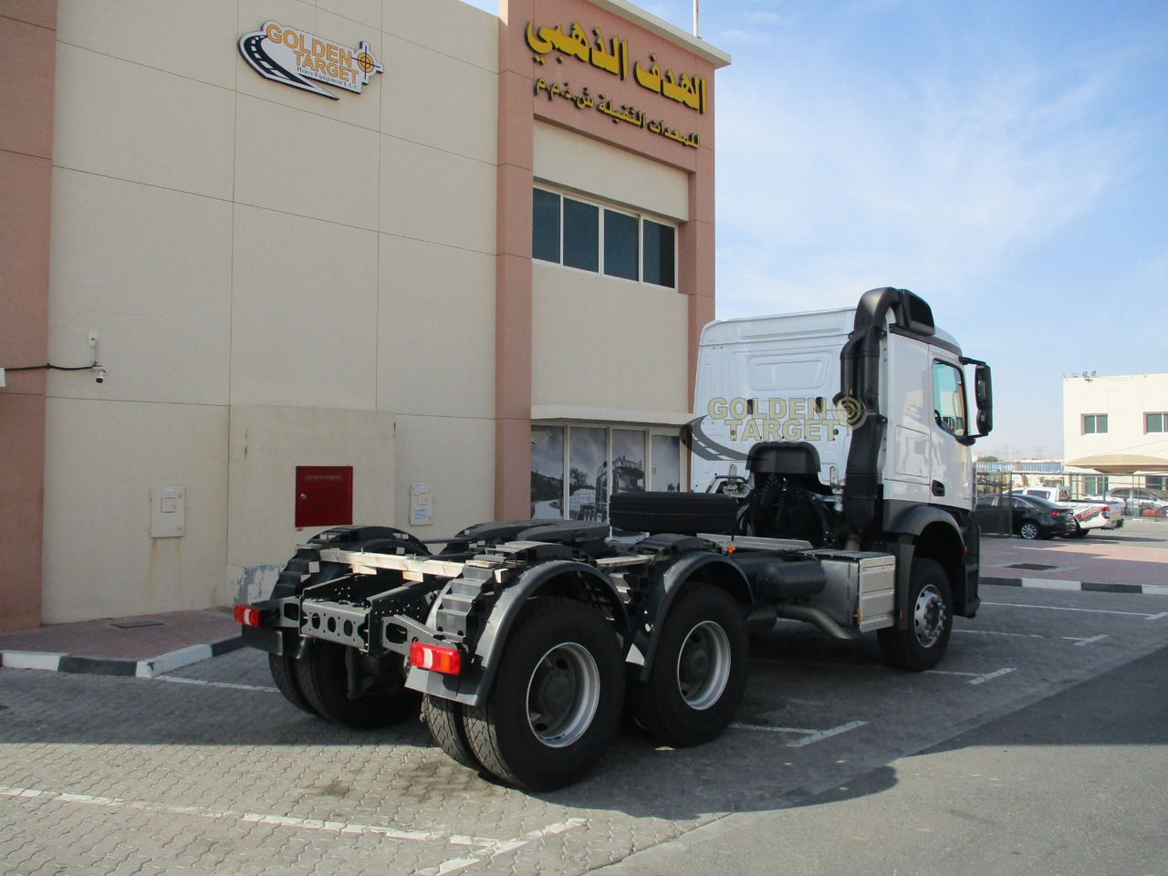 Mercedes-Benz Actros 3342 6x4 Right Hand Head Truck - Tahač: obrázek 3 Mercedes-Benz Actros 3342 6x4 Right Hand Head Truck - Tahač: obrázek 3
