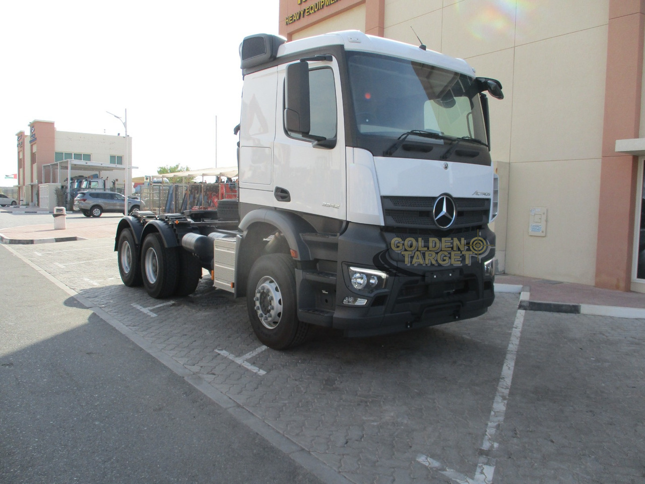 Mercedes-Benz Actros 3342 6x4 Right Hand Head Truck - Tahač: obrázek 1 Mercedes-Benz Actros 3342 6x4 Right Hand Head Truck - Tahač: obrázek 1