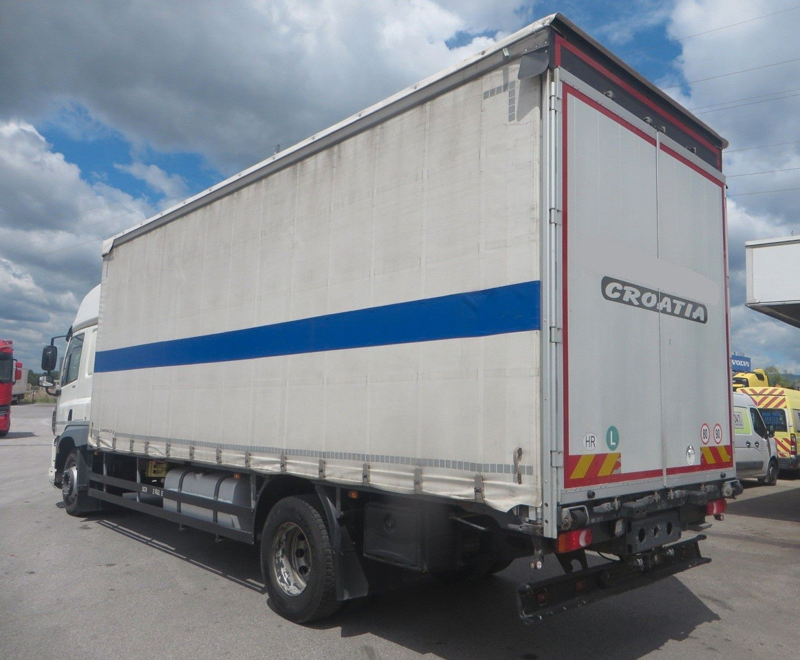 DAF CF320 4x2 18T Curtainside 7.70m - Plachtový nákladní auto: obrázek 4 DAF CF320 4x2 18T Curtainside 7.70m - Plachtový nákladní auto: obrázek 4