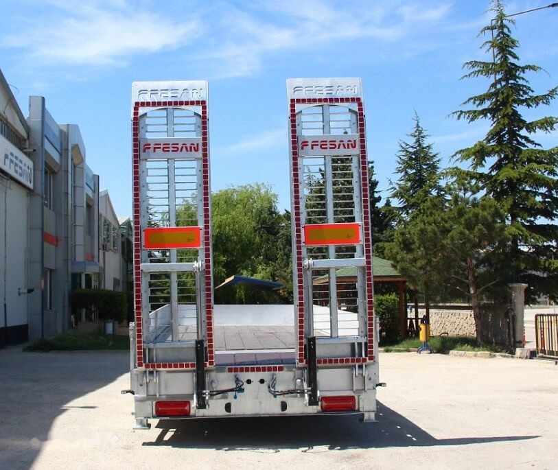 Fesan DRAWBAR TRAILER WITH CENTRAL AXLES - Přívěs plato/ Valník: obrázek 4 Fesan DRAWBAR TRAILER WITH CENTRAL AXLES - Přívěs plato/ Valník: obrázek 4