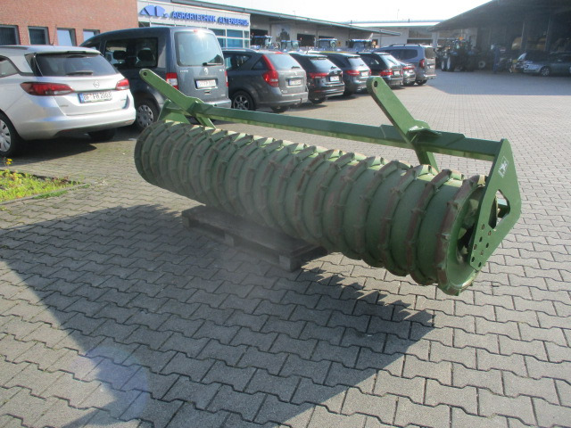 Amazone Trapezringwalze TRW 3000-600-150 - Zemědělský válec: obrázek 4 Amazone Trapezringwalze TRW 3000-600-150 - Zemědělský válec: obrázek 4
