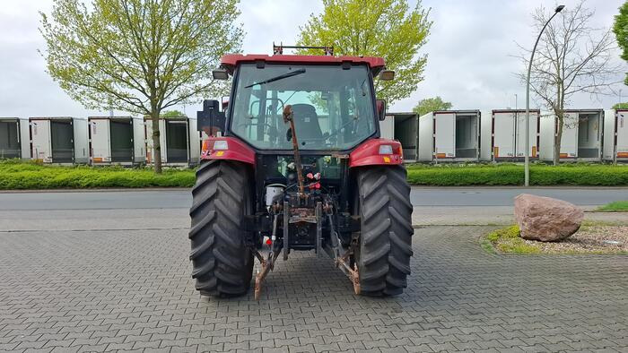 Case IH 1090 - Traktor: obrázek 4 Case IH 1090 - Traktor: obrázek 4
