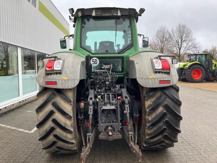 Fendt 824 Vario ProfiPlus - Traktor: obrázek 4 Fendt 824 Vario ProfiPlus - Traktor: obrázek 4