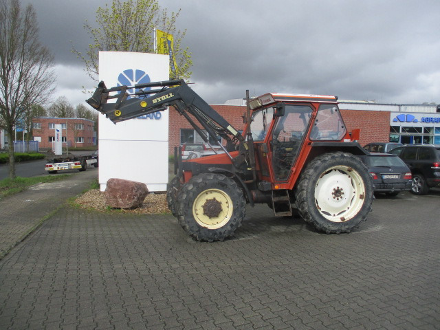 Fiat 70-88 DT mit Frontlader - Traktor: obrázek 2 Fiat 70-88 DT mit Frontlader - Traktor: obrázek 2