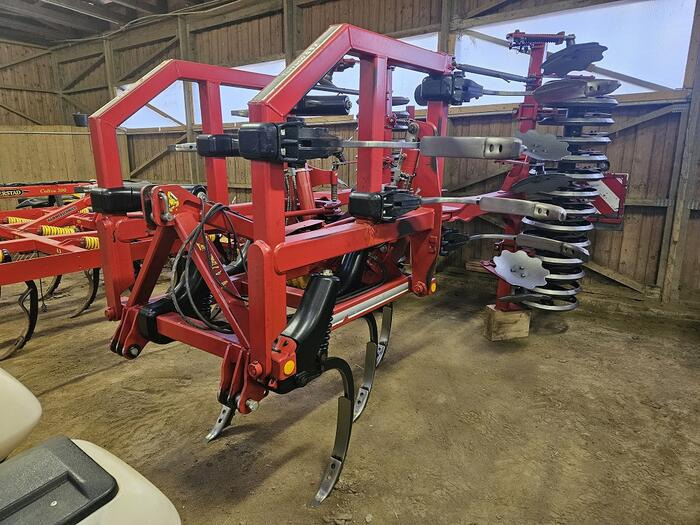 Horsch Terrano 4 FX - Kultivátor: obrázek 1 Horsch Terrano 4 FX - Kultivátor: obrázek 1