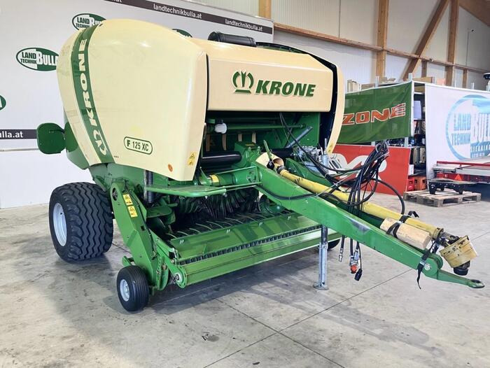Krone Comprima F 125 XC - Lis na válcové balíky: obrázek 3 Krone Comprima F 125 XC - Lis na válcové balíky: obrázek 3