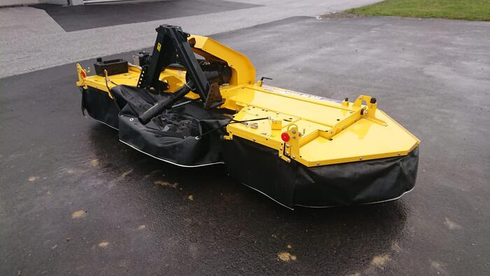 New Holland DuraDisc F 300 - Žací stroj: obrázek 3 New Holland DuraDisc F 300 - Žací stroj: obrázek 3