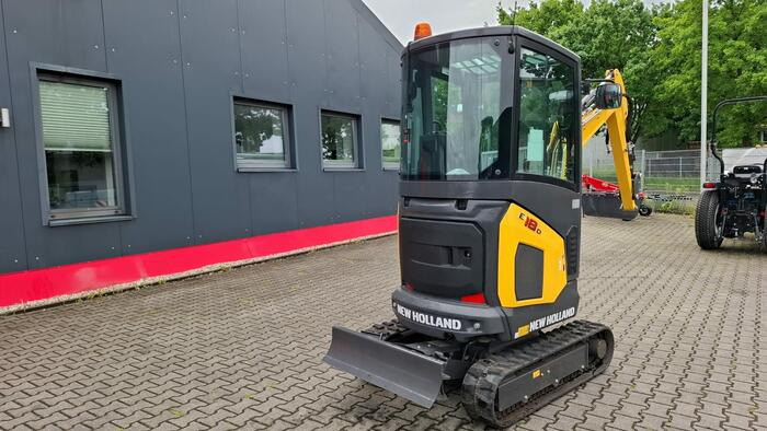 New Holland E18D / EuroComach 1,8T - Mini rýpadlo: obrázek 5 New Holland E18D / EuroComach 1,8T - Mini rýpadlo: obrázek 5