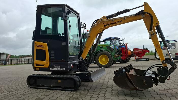 New Holland E22D ähnlich wie Eurocomach mit Löffelpaket - Mini rýpadlo: obrázek 3 New Holland E22D ähnlich wie Eurocomach mit Löffelpaket - Mini rýpadlo: obrázek 3