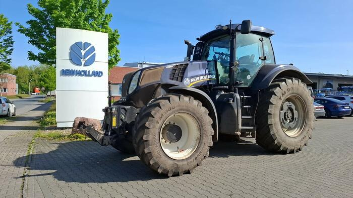 New Holland T8.275 - Traktor: obrázek 1 New Holland T8.275 - Traktor: obrázek 1