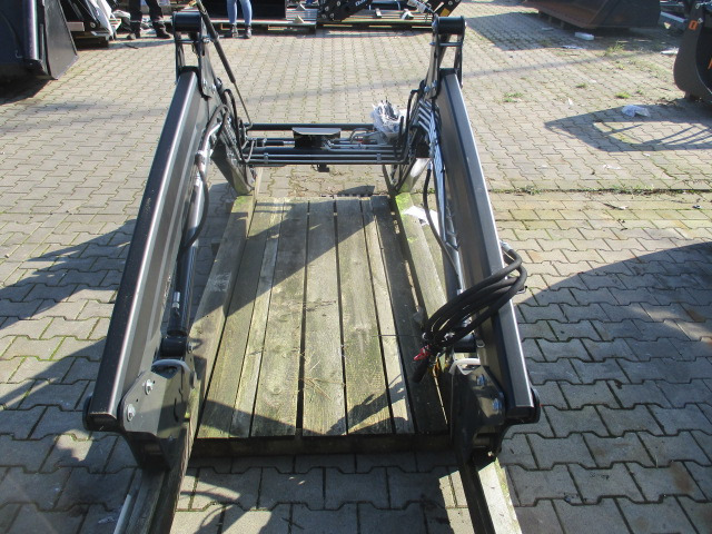 Čelní nakladač pro traktor Stoll ClassicLine CL755 + Solid 35-18 P "2 Lader / 2 Loader": obrázek 16