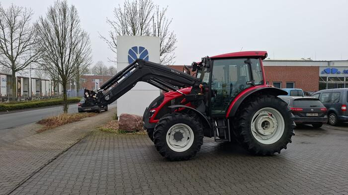 Valtra A95 - Traktor: obrázek 4 Valtra A95 - Traktor: obrázek 4