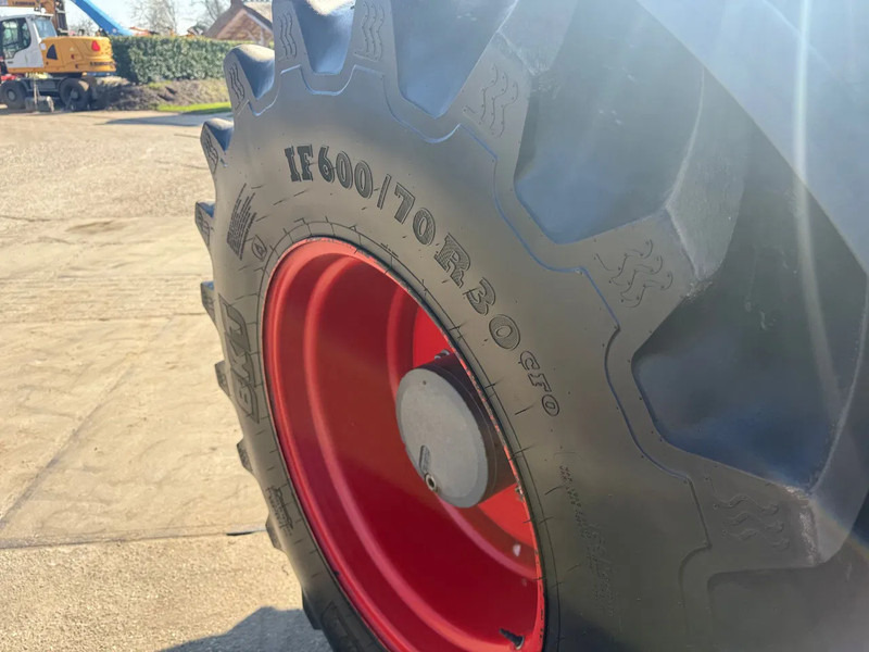 Fendt Vario 828 Profi plus 50 KM Vario 828 Profi plus 50 KM - Traktor: obrázek 5 Fendt Vario 828 Profi plus 50 KM Vario 828 Profi plus 50 KM - Traktor: obrázek 5