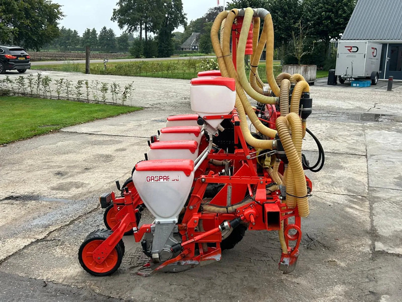 Gaspardo Gaspardo SP540 Maiszaaimachine 4 rijer Zaaimachine - Secí/ Sázecí stroj: obrázek 3 Gaspardo Gaspardo SP540 Maiszaaimachine 4 rijer Zaaimachine - Secí/ Sázecí stroj: obrázek 3