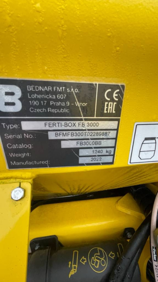 Bednar FERTI-BOX FB 3000 - Secí stroj: obrázek 3 Bednar FERTI-BOX FB 3000 - Secí stroj: obrázek 3