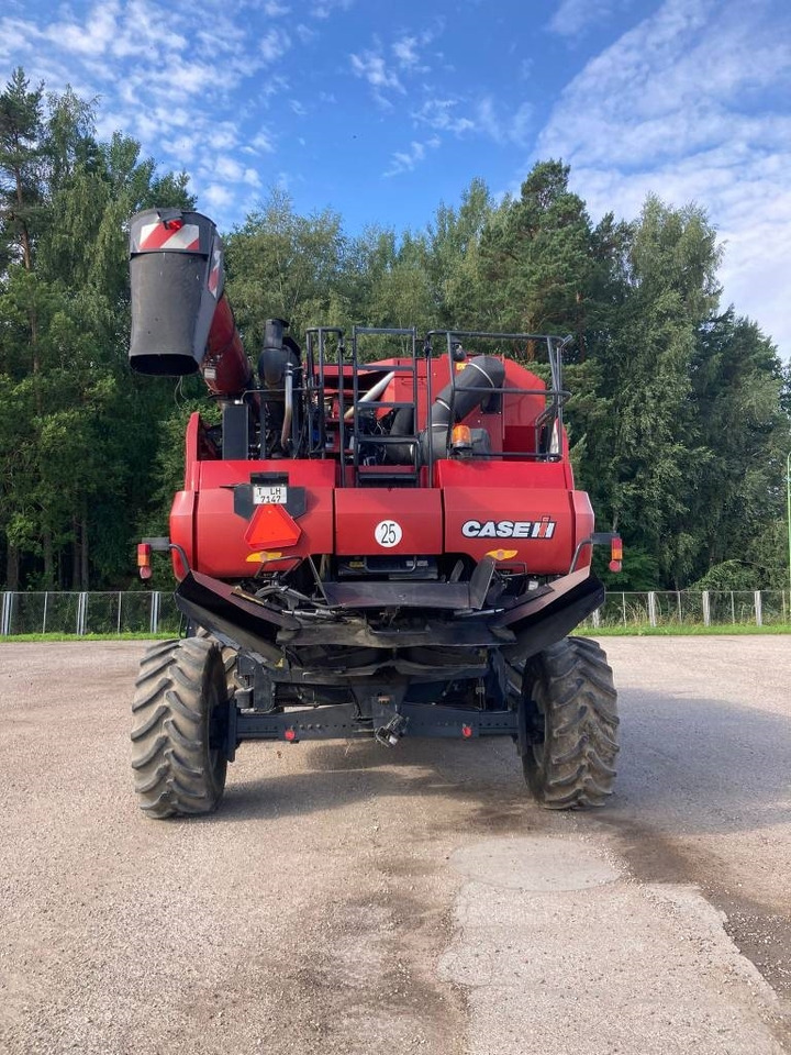 Case IH 7230 - Sklízecí mlátička: obrázek 4 Case IH 7230 - Sklízecí mlátička: obrázek 4
