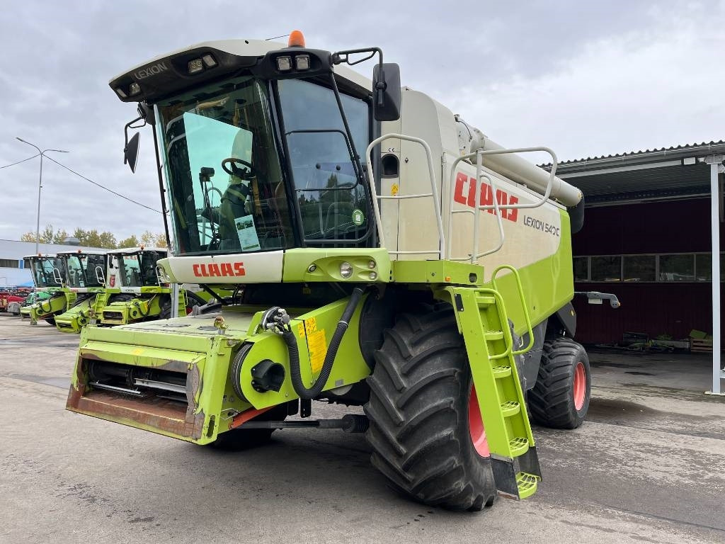 Claas Lexion 540 C - Sklízecí mlátička: obrázek 3 Claas Lexion 540 C - Sklízecí mlátička: obrázek 3