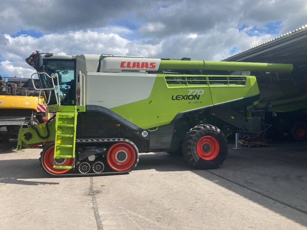 Claas Lexion 770 TT - Sklízecí mlátička: obrázek 1 Claas Lexion 770 TT - Sklízecí mlátička: obrázek 1