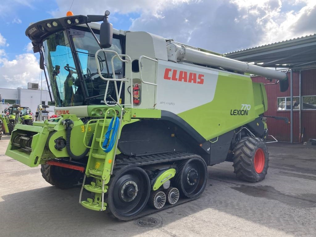 Claas Lexion 770 TT - Sklízecí mlátička: obrázek 2 Claas Lexion 770 TT - Sklízecí mlátička: obrázek 2