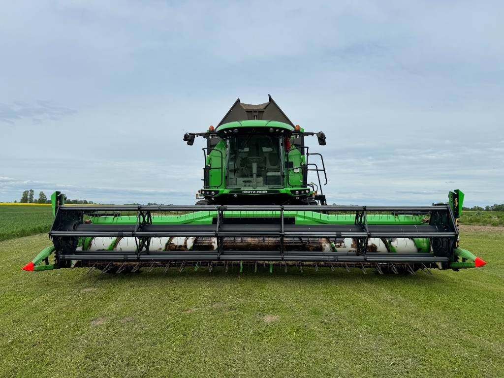 Deutz-fahr C 7206 TS - Sklízecí mlátička: obrázek 2 Deutz-fahr C 7206 TS - Sklízecí mlátička: obrázek 2