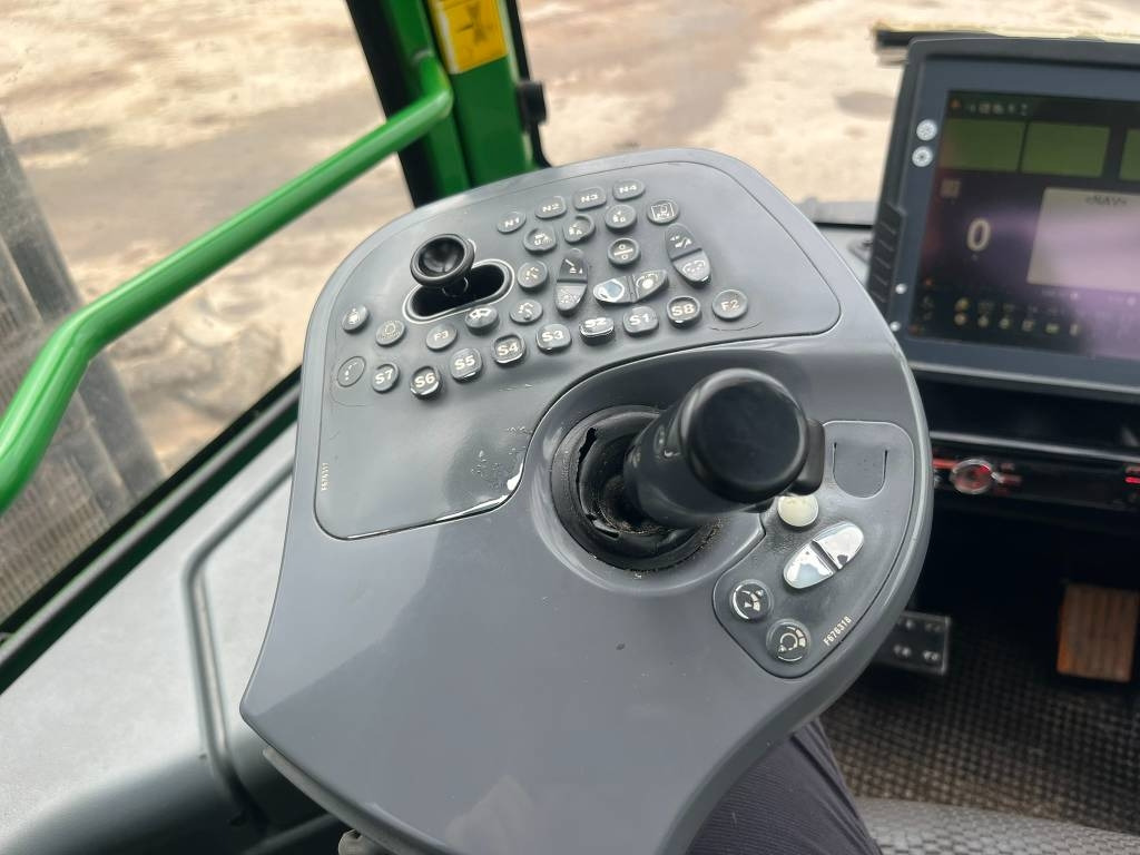 Harvestor John Deere 1470 E: obrázek 22